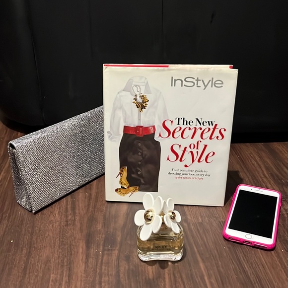 Book: The New Secrets of Style. - Picture 1 of 5